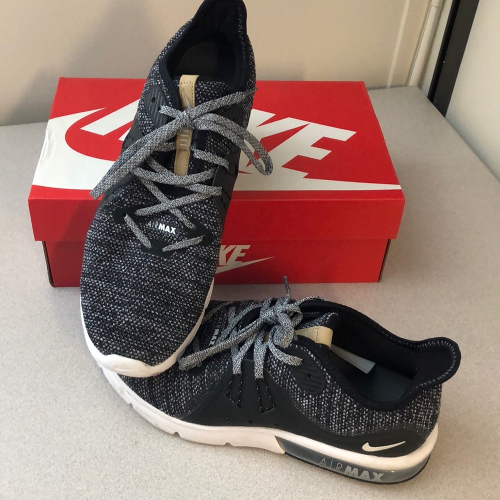 Nike AirMax Sequent 3